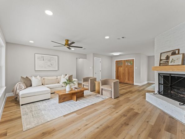 2306 Eaglerock Drive, Houston TX 77080