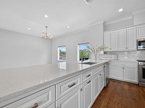 1630 W 24th Street, Houston TX 77008
