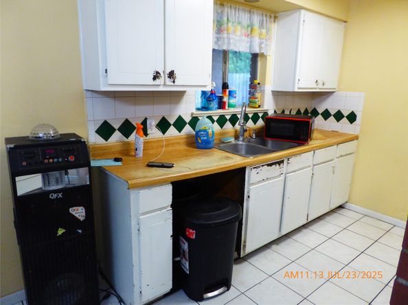 9023 Glen Shadow Drive, Houston TX 77088