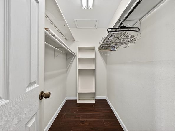 6401 Deihl Road 1105, Houston TX 77092