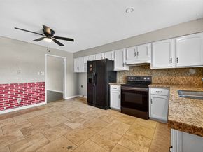 6401 Deihl Road 1105, Houston TX 77092