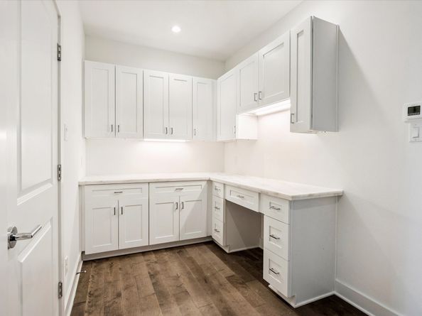 5307 Eigel Street, Houston TX 77007