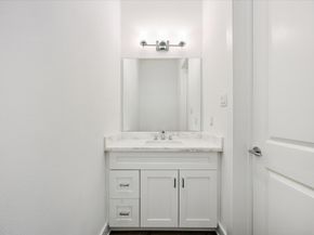 5307 Eigel Street, Houston TX 77007