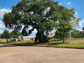5914 Newquay Street, Houston TX 77085