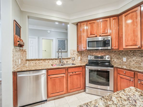 1107 Enclave Square E, Houston TX 77077