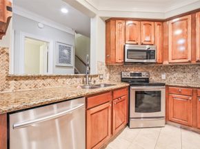 1107 Enclave Square E, Houston TX 77077