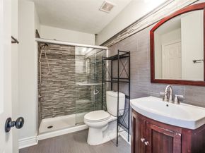1107 Enclave Square E, Houston TX 77077