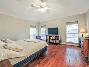 1107 Enclave Square E, Houston TX 77077