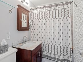 187 Wayne St 411c, Jersey City NJ 07302