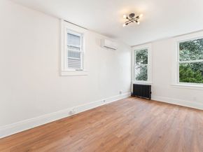 114 Oak St, Jersey City NJ 07304