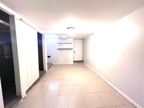 137 Palisade Ave, Jersey City NJ 07306-2407