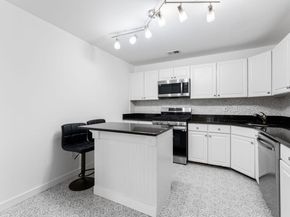 4 Persimmon Ct, Jersey City NJ 07305