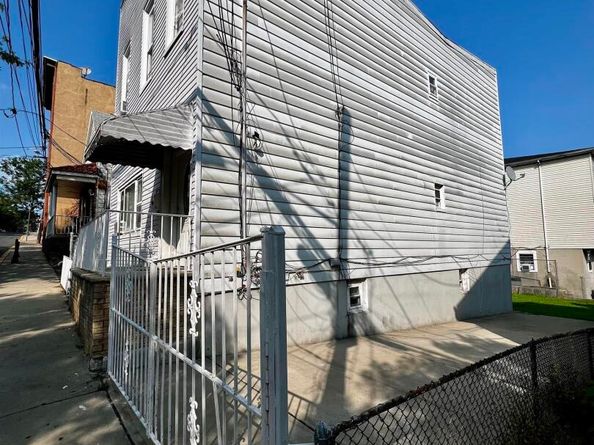6310 Polk St, West New York NJ 07093