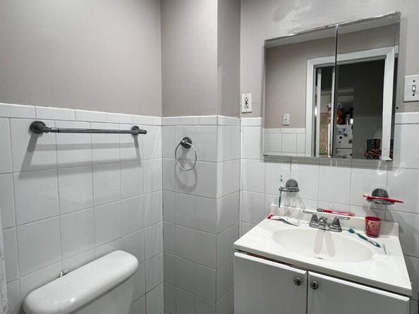 6310 Polk St, West New York NJ 07093