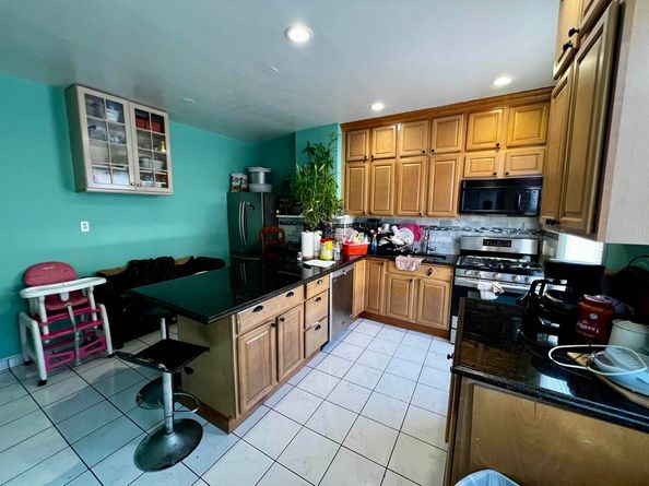 6310 Polk St, West New York NJ 07093