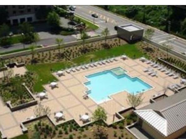 8100 River Rd, North Bergen NJ 07047