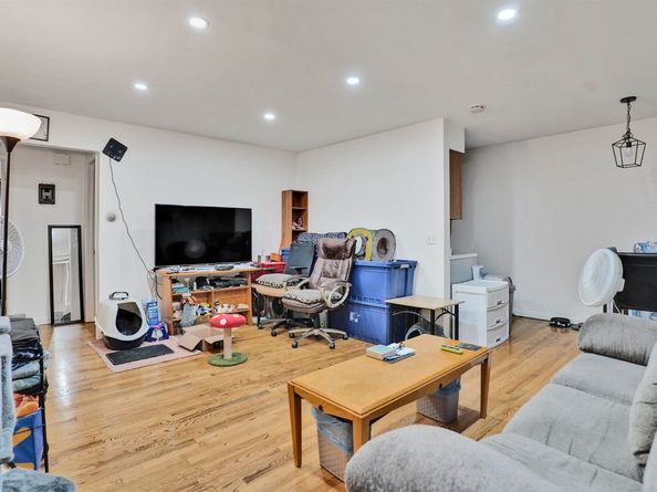 7017 Columbia Ave 7G, North Bergen NJ 07047