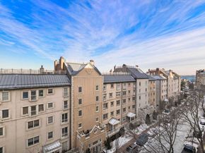 206 Shearwater Ct West 65, Jersey City NJ 07305