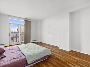 206 Shearwater Ct West 65, Jersey City NJ 07305