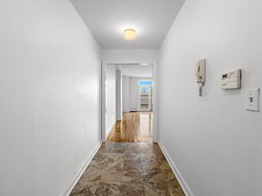 206 Shearwater Ct West 65, Jersey City NJ 07305
