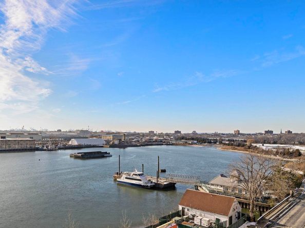 206 Shearwater Ct West 65, Jersey City NJ 07305