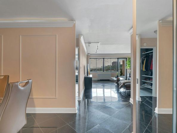 1203 River Rd 19K, Edgewater NJ 07020