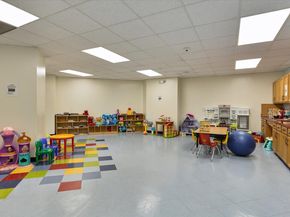 401 Harmon Cove Tower, Secaucus NJ 07094