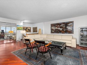 401 Harmon Cove Tower, Secaucus NJ 07094