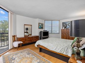 401 Harmon Cove Tower, Secaucus NJ 07094
