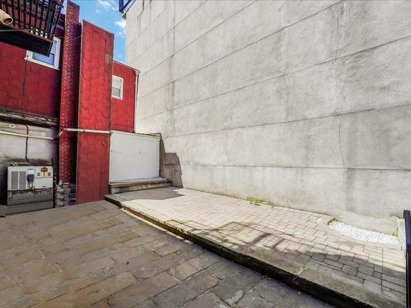 402 Grand St 3S / 302, Hoboken NJ 07030