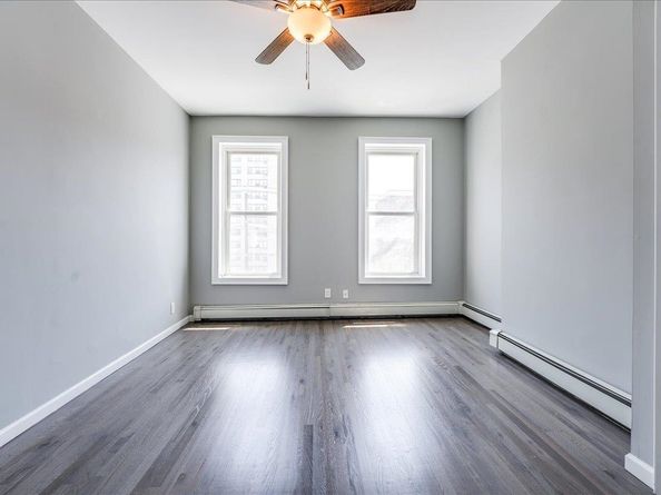 402 Grand St 3S / 302, Hoboken NJ 07030