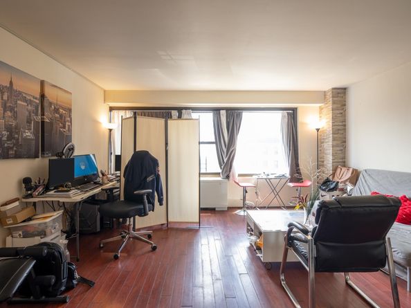 135 Montgomery St 6D, Jersey City NJ 07302