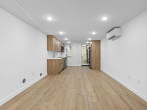 364 8th St 1L, Jersey City NJ 07302
