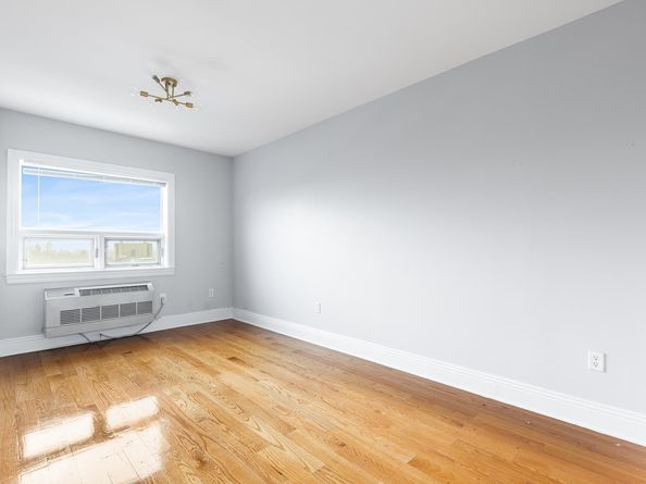 809 22nd St 1201, Union City NJ 07087