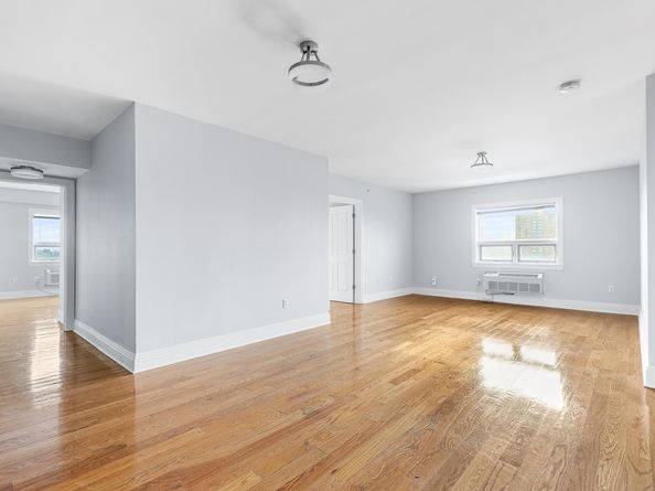 809 22nd St 1201, Union City NJ 07087