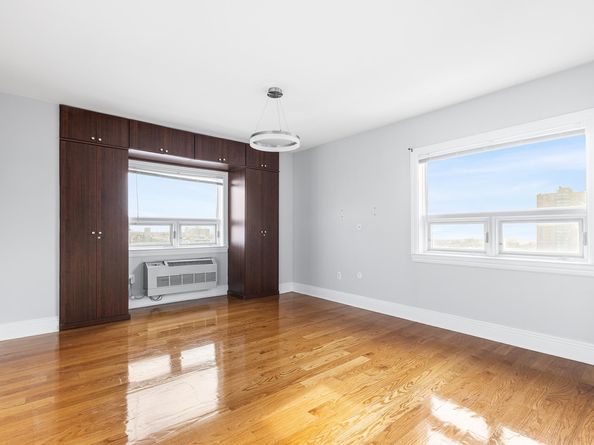 809 22nd St 1201, Union City NJ 07087