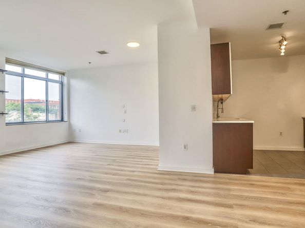 25 Mcwilliams Pl 402, Jersey City NJ 07302