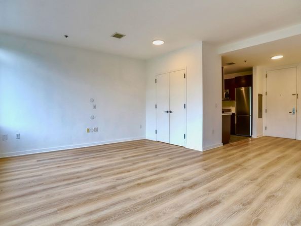 25 Mcwilliams Pl 402, Jersey City NJ 07302