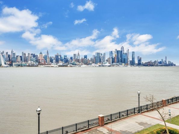 24 Avenue At Port Imperial 328, West New York NJ 07093