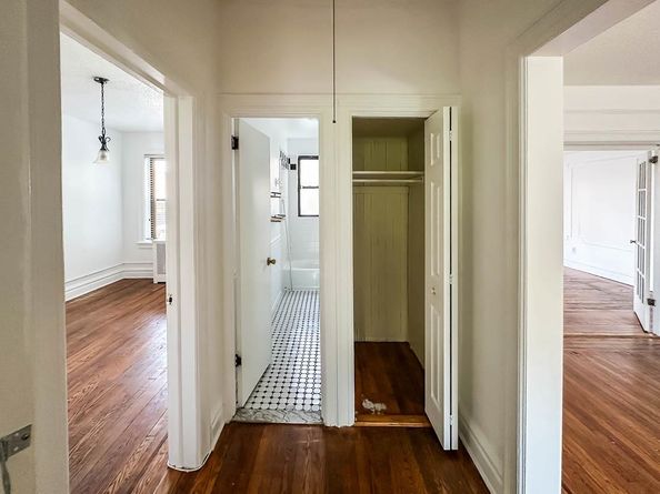 36 Duncan Ave D2, Jersey City NJ 07304