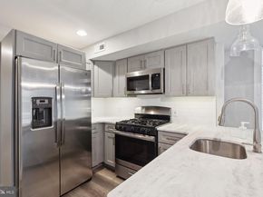 1419 Poplar Street, Philadelphia PA 19130