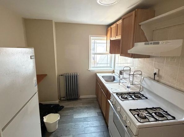 523 Dickinson Street, Philadelphia PA 19147