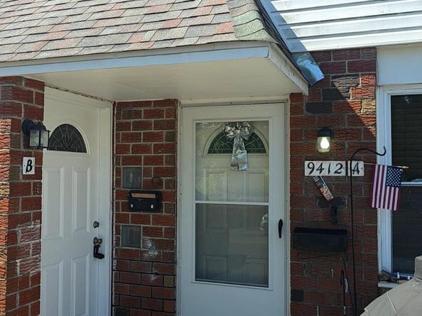 9412 Fairgreen Lane, Philadelphia PA 19114