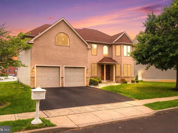 12 Par Avenue, Bensalem PA 19020