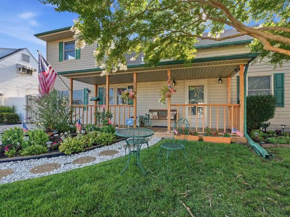 31 Narcissus Lane, Levittown PA 19054