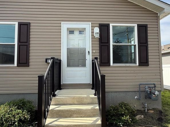 2329 E Macdade Boulevard, Folsom PA 19033