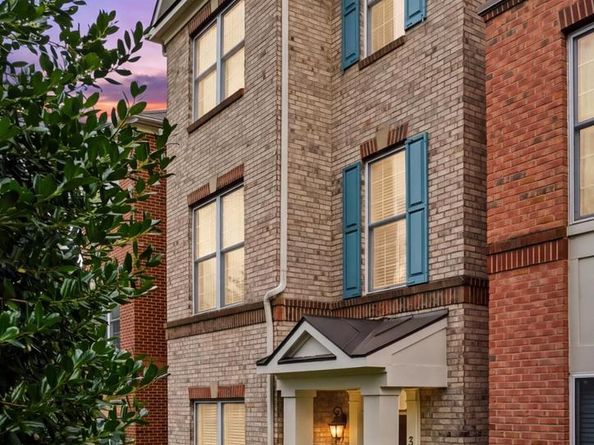 399 Spring Street, Herndon VA 20170