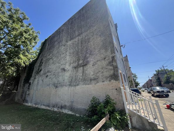 2237 N 21st Street, Philadelphia PA 19132