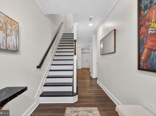 619 E Custis Avenue, Alexandria VA 22301
