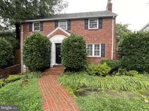 806 N Overlook Drive, Alexandria VA 22305